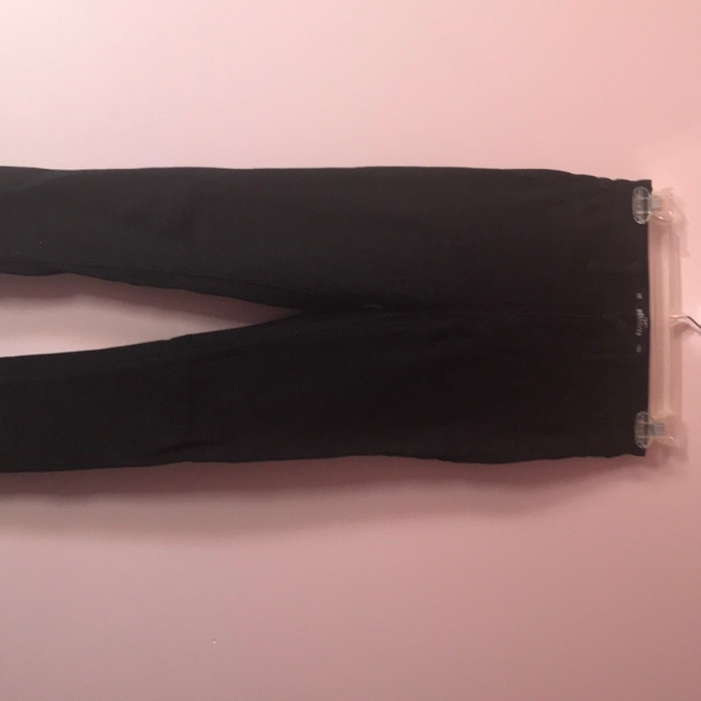 HOLLISTER high waisted black jeans
